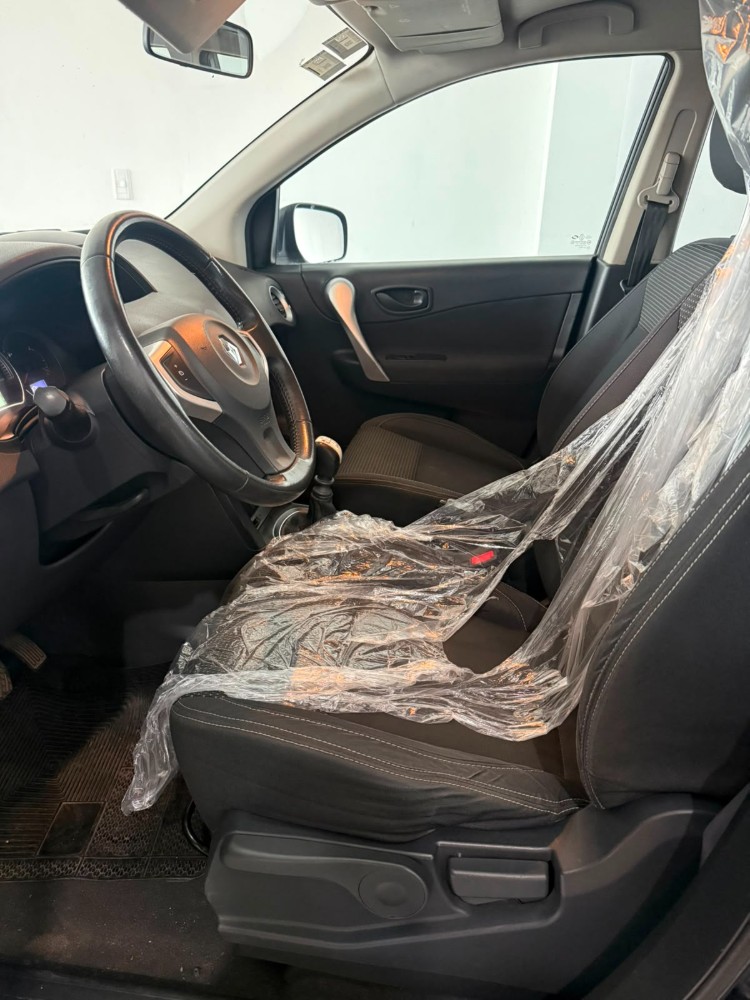 Renault KOLEOS 5P 2,5 Expression 4X2 2012 — foto 6